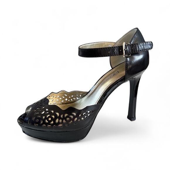 Anne Klein Rosalind Ankle Strap Pump Black Leather Peep Toe Size 5.5 - Picture 1 of 8